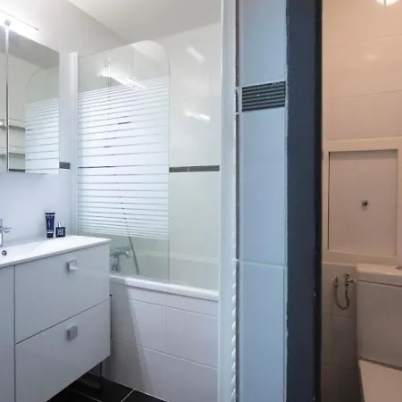 Apartman Thuria 3 *